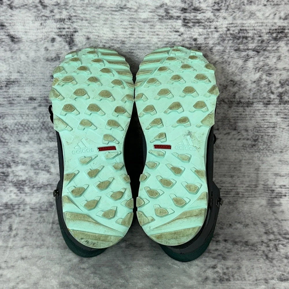Adidas Terrex Climaproof Boots Unisex Youth Size 5 Outdoor Winter Hiking Teal